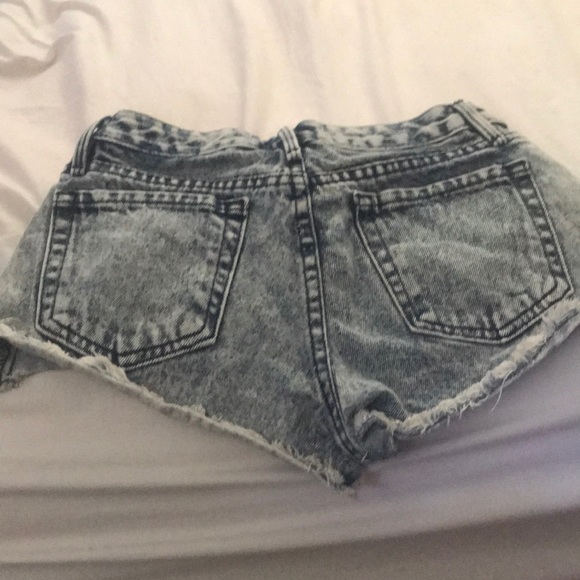 Booty shorts - Picture 2 of 4